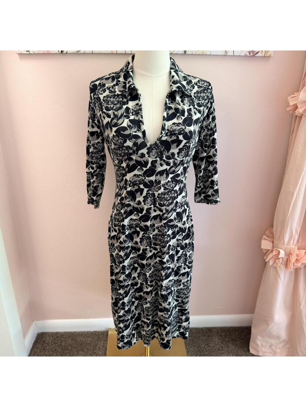 Banana Republic black & cream floral midi dress